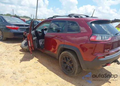 2021 Jeep Cherokee Trailhawk 4X4 from USA, damaged, VIN 1C4PJMBX9MD125977